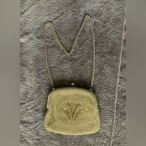 VINTAGE BEADED EVENING PURSE. 3 dimensional.